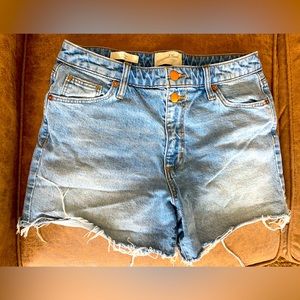 Universal Thread distressed Denim shorts size 8 & 10